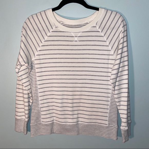 Eddie Bauer Tops - Eddie Bauer Grey-White Sweatshirt Sz PS